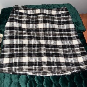 Abercrombie & Fitch Black and White Plaid Mini Skirt